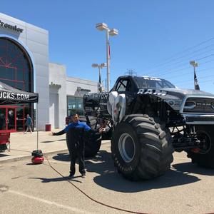 Meet your Posher, Song